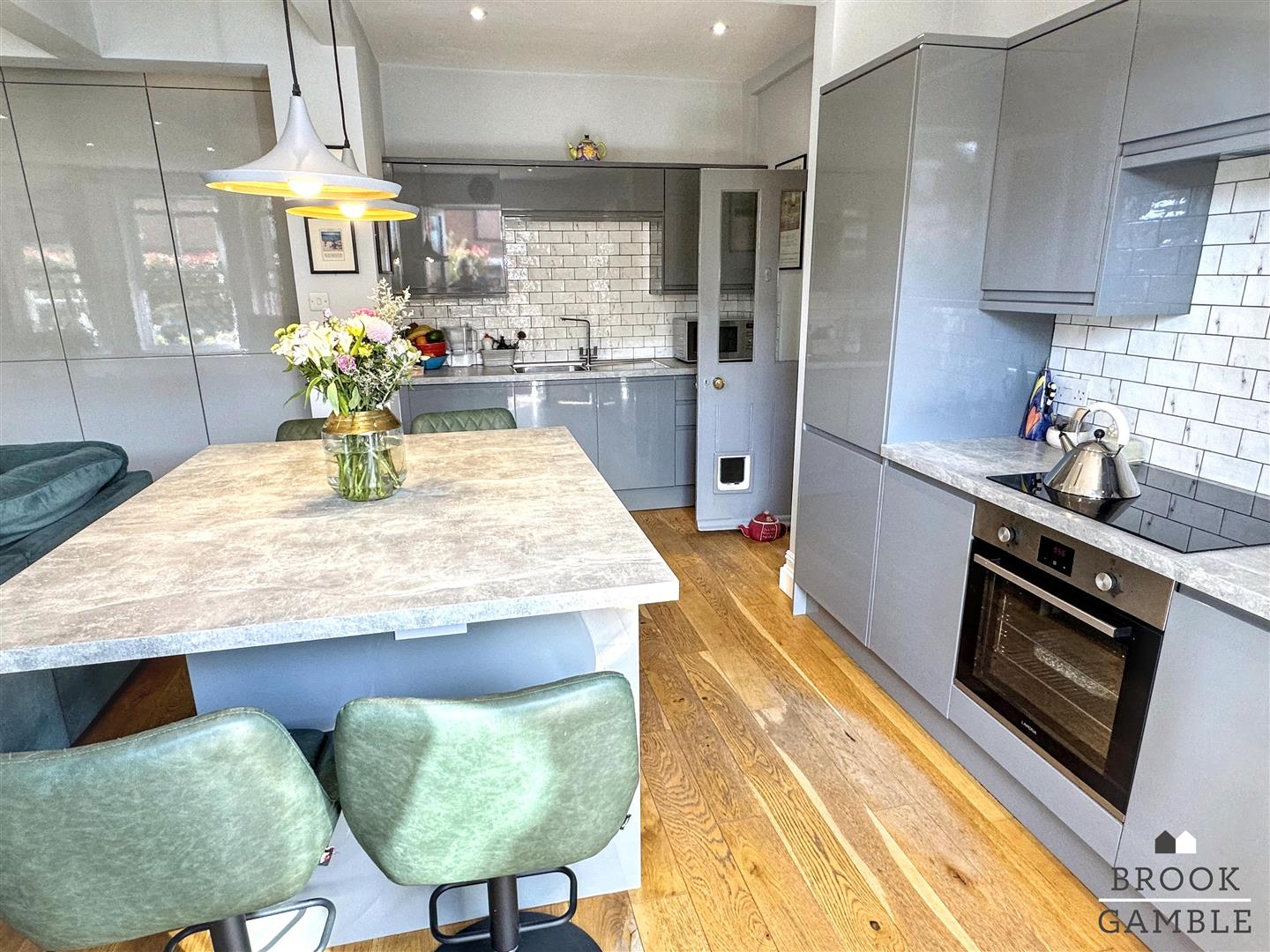 4 Bedroom House. Milton Road in Eastbourne,  55